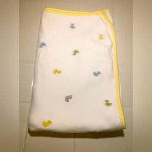 🐥CARTER’S🐥 EMBROIDERED DUCKS SUPER SOFT COTTON UNISEX BABY BLANKET 🐣